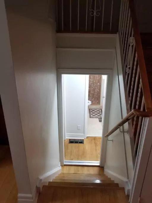 Private Rooms 5 Min Finch West Subway - York University Toronto Exterior foto